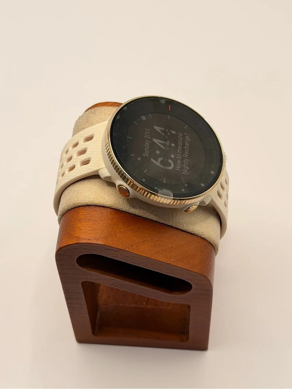 Polar Vantage M2, New, Gold-Champagne, Bluetooth Smartwatch, Charger Included
